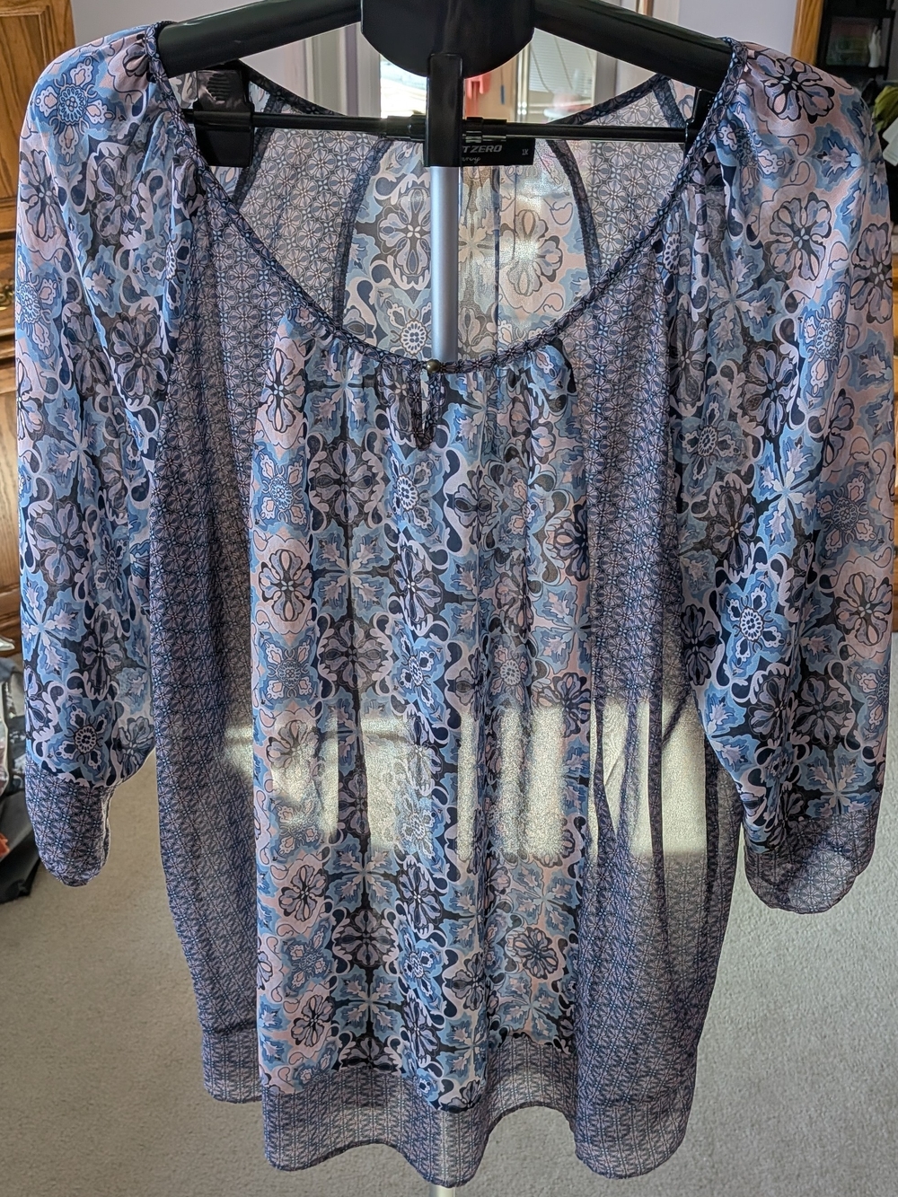 Point Zero Sheer Blue Floral Tunic Top
